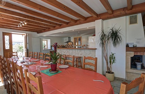 Chirassimont Cottage | Large cottage with fireplace, pets allowed, perfect for families between Lyon and Roanne