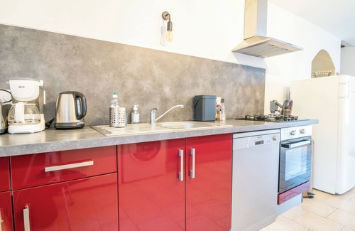 La Chapelle sur Vire Cottage | Large cottage with heated pool near the D-Day beaches