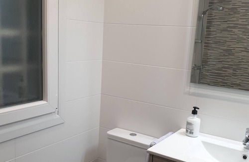 Eibar Condo | Large, cozy, quiet apartment and large terrace shared with owner