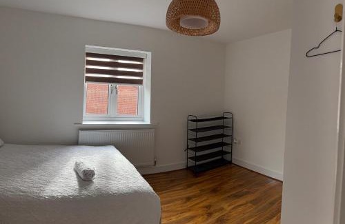Cradley House | Large Double Room