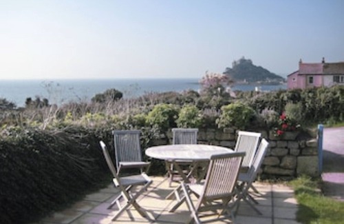 Marazion Cottage | Large, enchanting cottage with garden. Stunning views- St Michaels Mount & Bay.