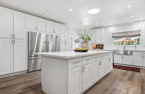 Palm Desert House | Large Estate 6bdr- all en suites/Pickleball/Volley+BasketBall/Putting/Pingpong