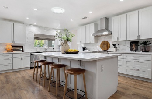Palm Desert House | Large Estate 6bdr- all en suites/Pickleball/Volley+BasketBall/Putting/Pingpong