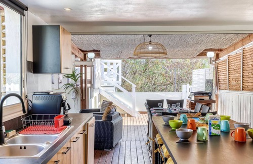 La Possession House | Large family home with games and terrace near Saint-Denis