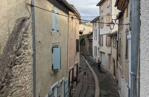 Chabeuil House | Large family house, sleeps many, historic center Chabeuil