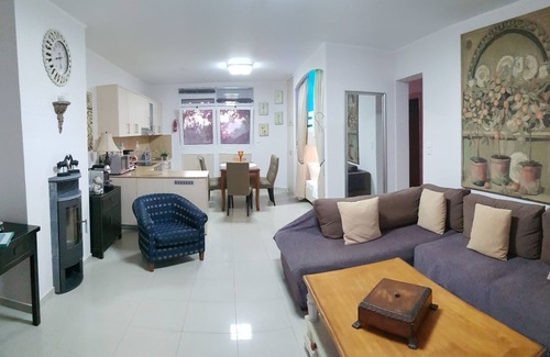 Makry Gialos Villa | Large family house with sea view and 2 pools