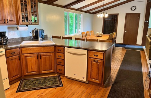 Bellaire House | Large, fantastic house on the Schuss Mtn slopes, space for family/friends/dogs
