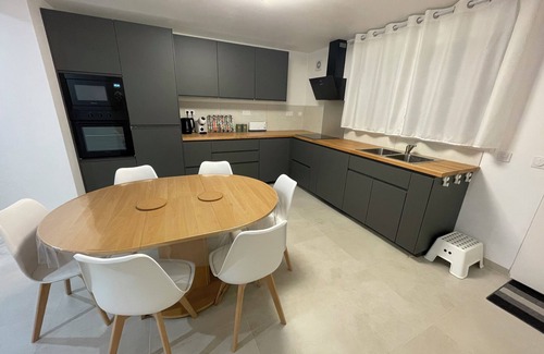 Fleurieux-sur-l'Arbresle Apartment | Large Duplex Apartment 85m2