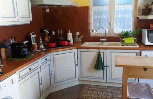 Saint-Quentin-la-Poterie Villa | Large house in a beautiful Mediterranean garden - Pool and private cottage