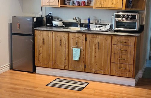 West End Apartment | Large Full 2 Bed Apartment minutes to St. John's Downtown & Tourist Attractions