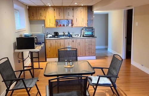 West End Apartment | Large Full 2 Bed Apartment minutes to St. John's Downtown & Tourist Attractions