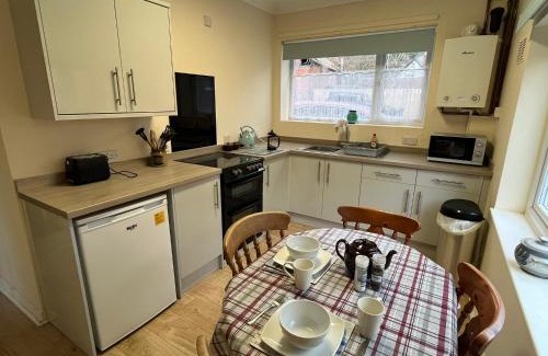 Church Stretton Apartment | Large Ground floor apartment in the heart of Church Stretton with free parking