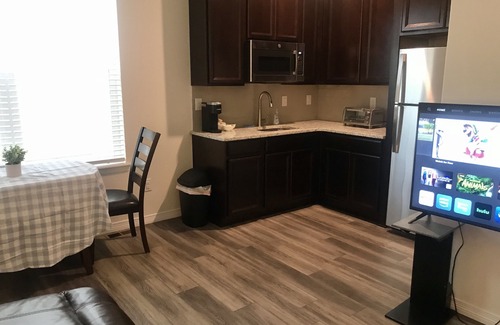 Parker House | Large Guest Suite. Private Exterior entrance! Self check in! En-suite W/D