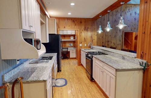 Snowshoe House | Large Home Available to Rent at the Base of Snowshoe Resort!