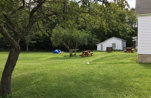 Lincoln House | Large home, Great Reviews, 5 Min Walk to Downtown; 2 miles to Loon Mtn. Resort