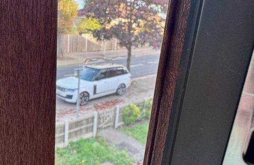 Mayesbrook Apartment | Large Home In Barking 1gbps WiFi & Free Parking
