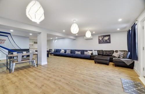 Bushkill House | Large home in community w/pools&skiing