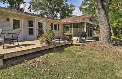 Norfork House | Large Home on White River w/ Fire Pit & Grill!