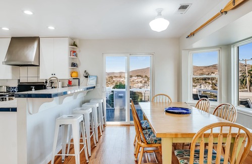 Cayucos House | Large home with game room & furnished deck with ocean & pier Views