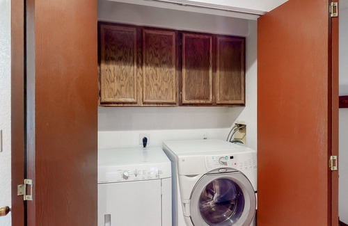 Intermountain Condo | Large home with views from deck, fireplace & covered carport - near Vail gondola