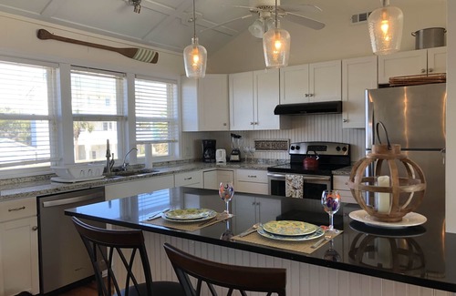 Edisto Island House | Large Hot Tub! Well maintained, recently updated Oceanfront, 7 BR home, Views!
