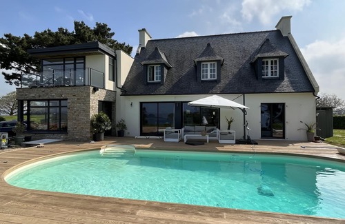Logonna-Daoulas House | Large house 5 bed. 2bth., heated pool and seaview, ideal family with children