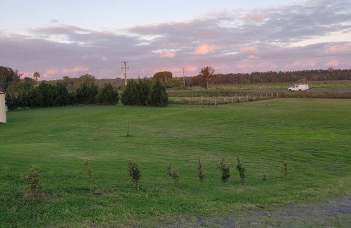 Jerseyville House | large house right on the macleay river and 5mins to the beach,shops,club and pub