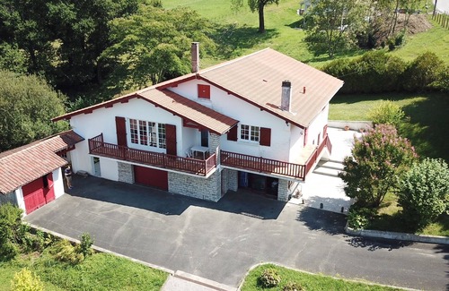 Lahonce Villa | Large house, standing, pool tranquility near the sea Biarritz Anglet
