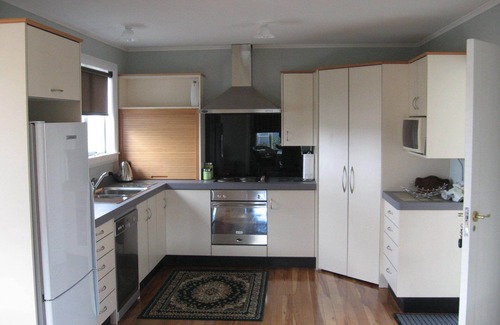 Martinborough House | Large house w/Central Location, 5 minutes walk to several Vineyards.