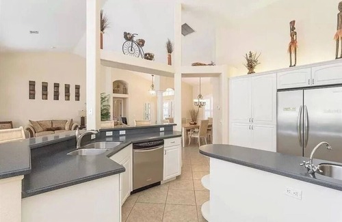 Pinehurst House | Large house with heated walk-in pool near beaches!