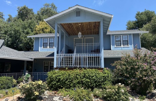 Chico House | Large king guest room with private entrance and bathroom.
