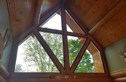 Frontenac Cottage | Large log home in private bay on Rideau Lakes near Kingston+1000 Islands