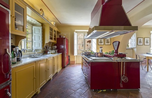 Guamo Villa | Large Luxurious villa rental near Lucca