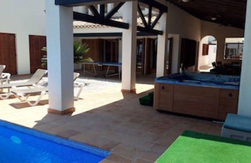 Caserio Los Tarquinos Villa | LARGE Luxury 3 Bed Villa (Sleeps 8) with Pool, Golf views and more!