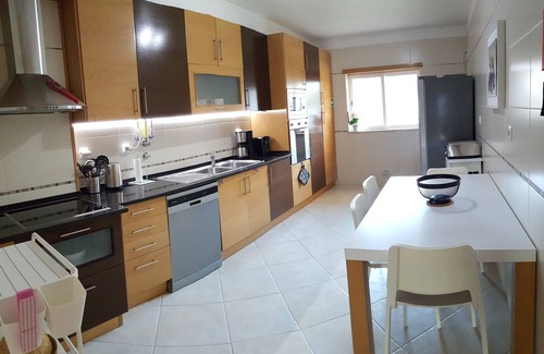 Portimao Apartment | Large luxury apartment with swimming pool, garage, air conditioning and free WiFi
