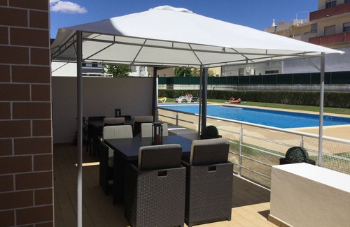 Portimao Apartment | Large luxury apartment with swimming pool, garage, air conditioning and free WiFi