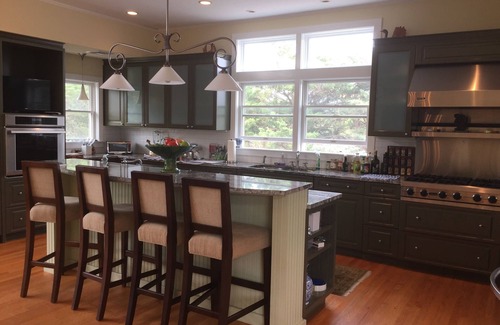 Seaview House | Large Luxury House right by the beach!