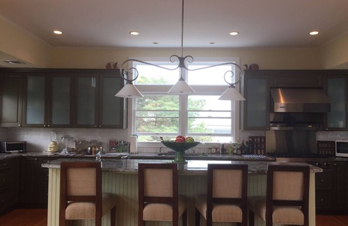 Seaview House | Large Luxury House right by the beach!