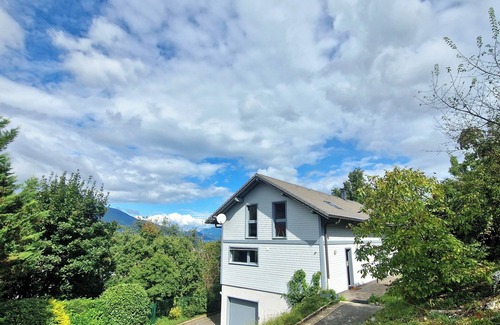 Aix-les-Bains House | Large modern house (sleeps 14) in town center - between lake and mountains