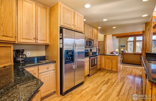 Estes Park House | Large Mountain home with HOT TUB, arcade, frisbee golf, and more!