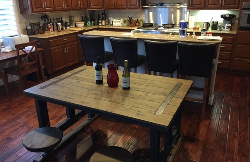 Napa House | Large Napa Valley luxury home, professional outdoor chef kitchen, pool and spa.