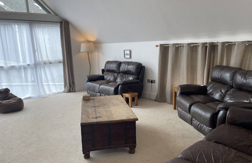 Aveton Gifford House | Large newly converted barn ideal for families with pets