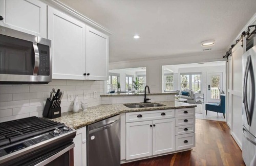 Savannah House | Large Peaceful Home | Hot Tub, Dock Near Beach