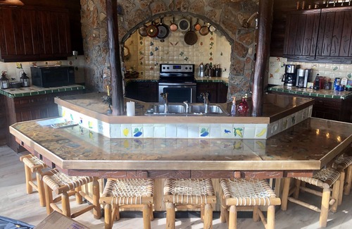 Ralston House | Large, Private & Charming retreat is ultimate upscale stay near Cody, Y.S. Park