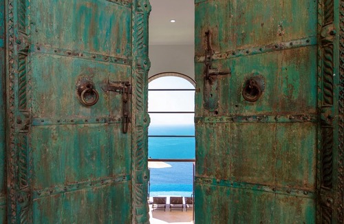 Conchas Chinas Villa | Large private luxury villa with stunning views at upper side of Conchas Chinas