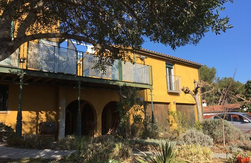 El Catllar Apartment | Large private pool, entire new build cool airy flat, gardens, parking, WiFi