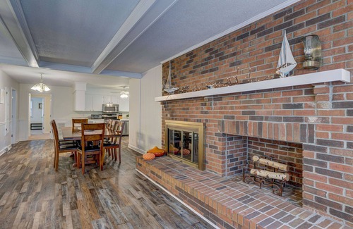 Myrtle Grove House | Large Ranch house in Wilmington