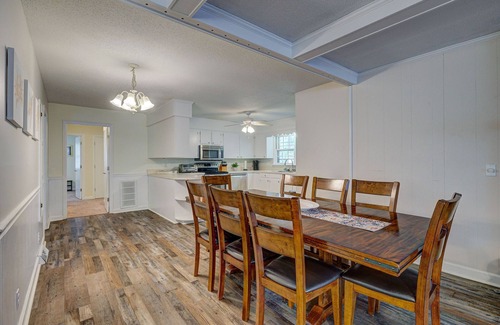 Myrtle Grove House | Large Ranch house in Wilmington