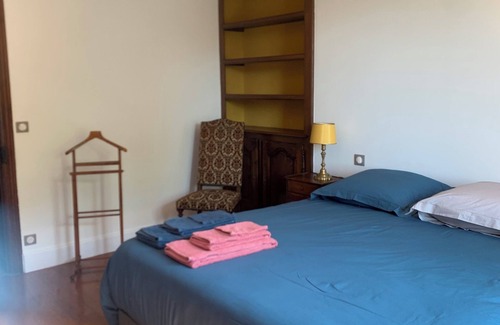 Arbois Bed & Breakfast | Large room with breakfast in Maison d'Hôtes - Near Arbois center