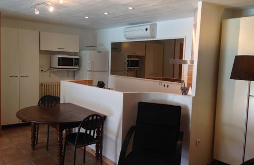 Vence House | Large salted swimming pool heated from May to September for 4 people